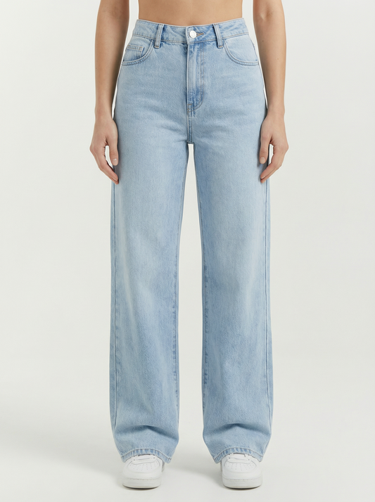 Women’s Light Wash High Waist Boyfriend Straight Leg Jeans